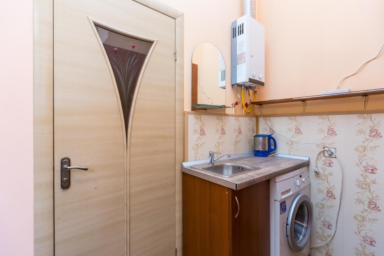 Квартира В Центрі Подобово На Вулиці Коперника 26 Біля Палацу Мистецтв Lviv Luaran gambar