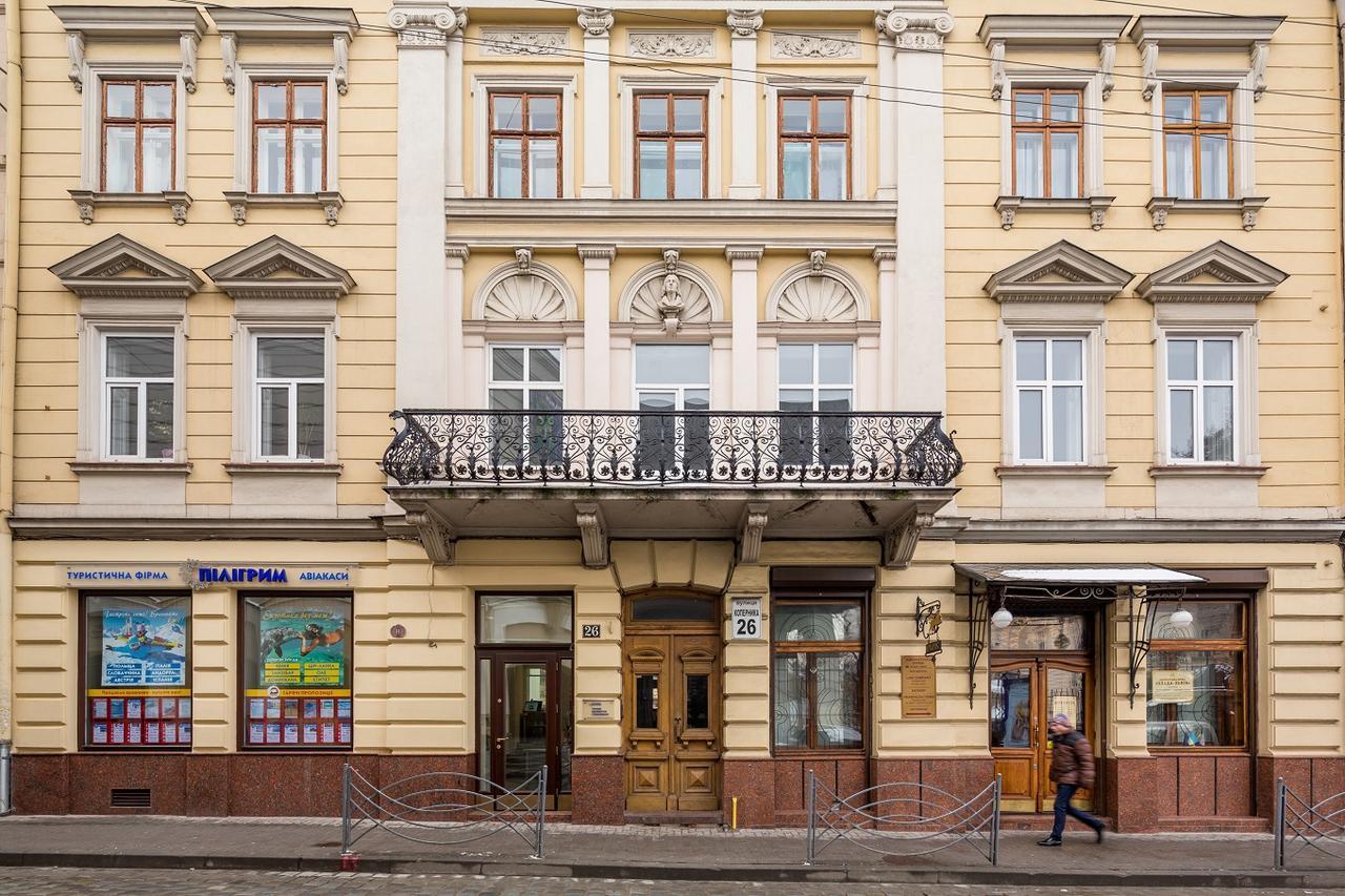 Квартира В Центрі Подобово На Вулиці Коперника 26 Біля Палацу Мистецтв Lviv Luaran gambar